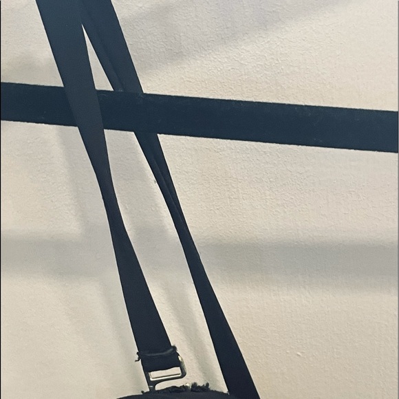 MIRACLESUIT ONE PIECE BLACK BATHING SUIT SIZE 10 - Picture 4 of 8